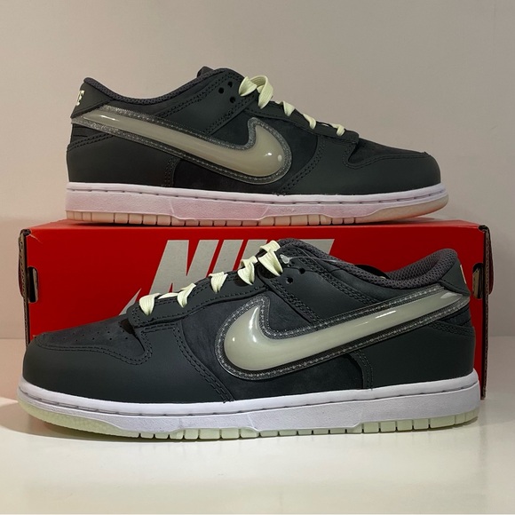 [BRAND NEW] NIKE DUNK LOW HALLOWEEN IRON GREY GLOW IN THE DARK PRESCHOOL SIZE 3Y - Picture 2 of 10